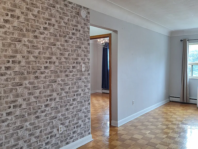 2038 Prospect St — Photo 1