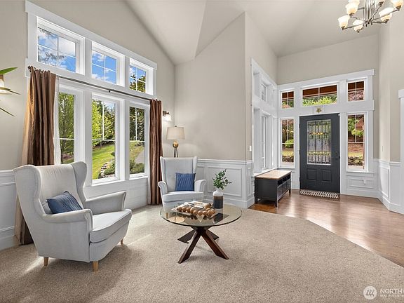 3rd image of 12331 3rd Avenue NE