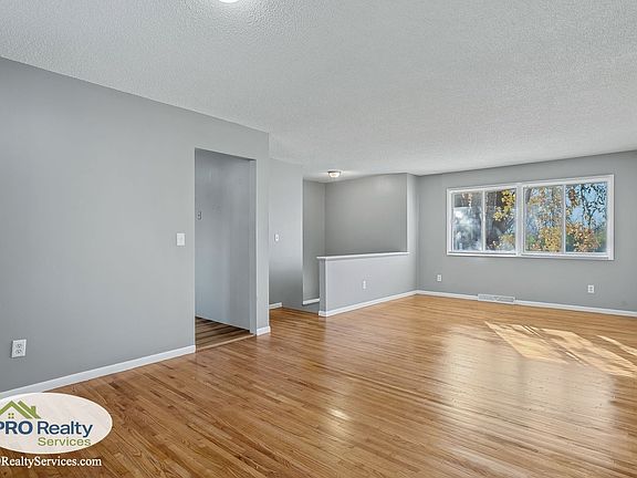2nd image of 1001 38th Ave