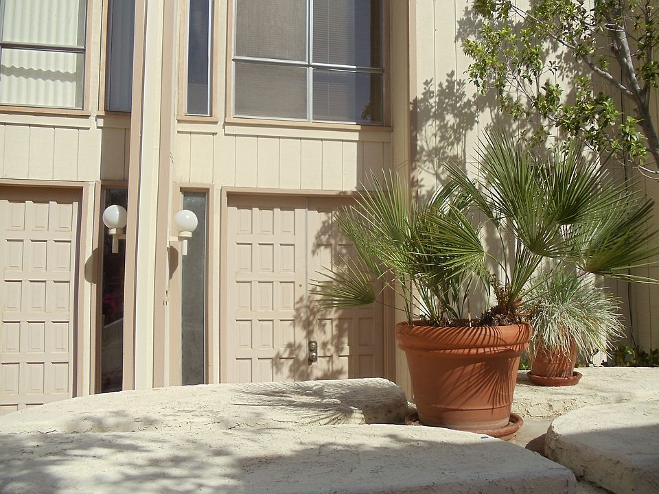 2nd image of 17711 Margate St APT 2