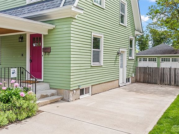 5th image of 2908 Roanoke Ave