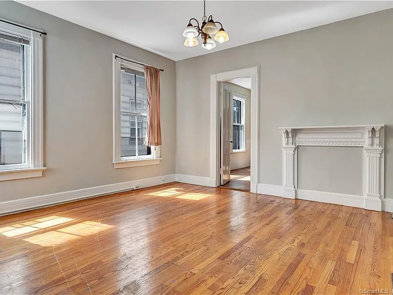 28 Edwards St #2 — Photo 12