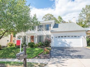 6807 Silver Ann Dr, Lorton, VA 22079