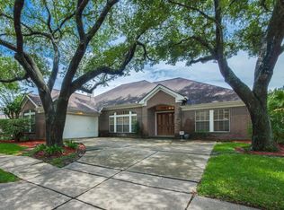14211 Woodville Gardens Dr, Houston, TX 77077
