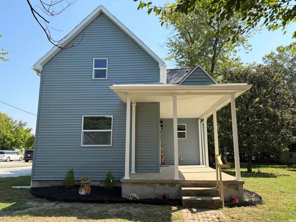 402 S 2nd St, Boonville, IN 47601