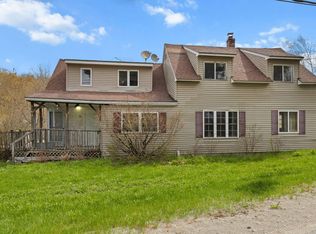 20 Crystal Spring Ln, Rome, ME 04963