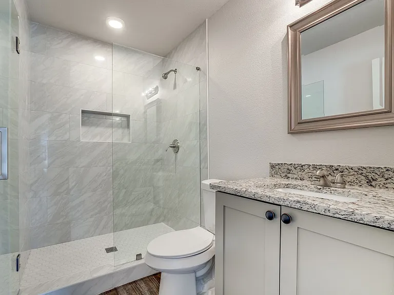 1302 Margie St — Photo 8