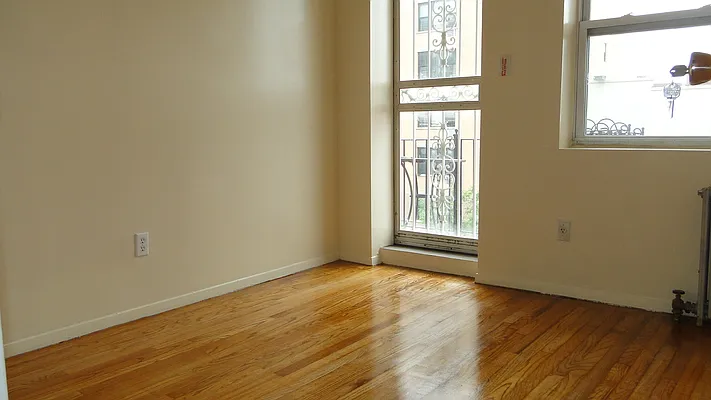 Rented by Elite NY Holdings | media 21