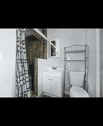 4th image of 516-518 Atlantic St Unit 2