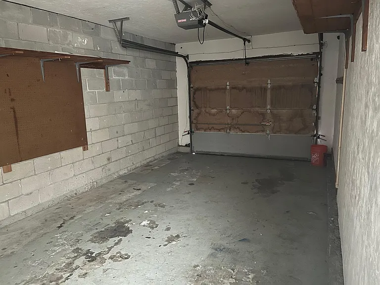 2320 Ironstone Dr E — Photo 16
