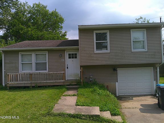 2nd image of 4415 Cape Ln