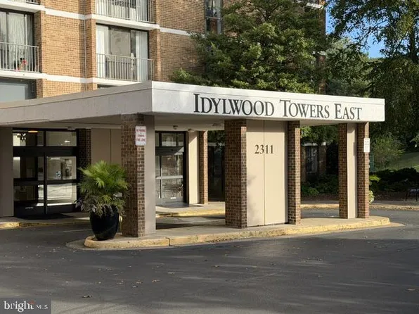 2311 Pimmit Dr APT 1108, Falls Church, VA 22043
