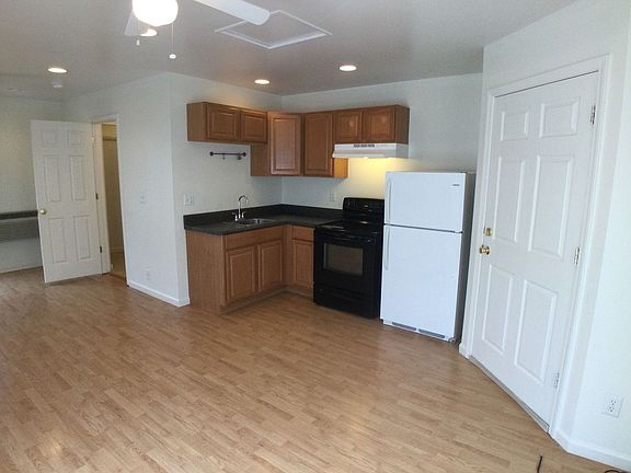 3rd image of 104.5 Madison St #B2