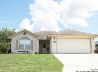1635 Sunview Cir, New Braunfels, TX 78130