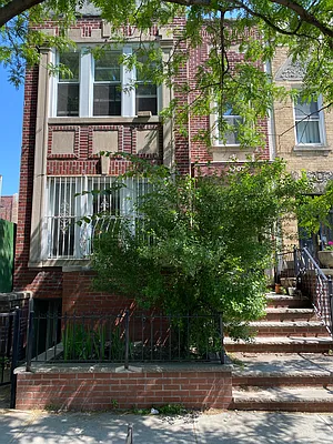 Rented by Simply Brooklyn Realty Inc | media 18