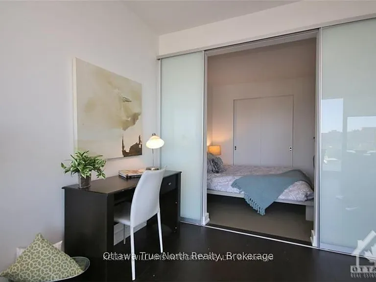 111 Champagne Ave S #908 — Photo 12