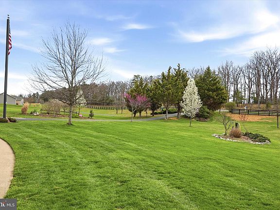 5th image of 2747 Timber Ridge Rd