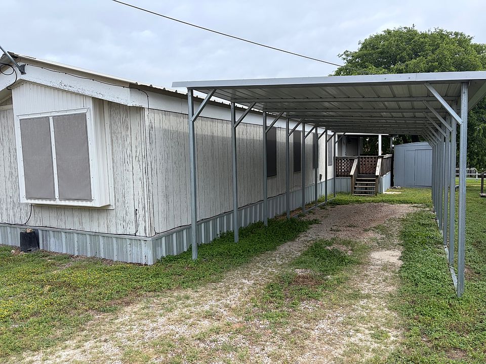 1st image of 103 Lone Oak Dr