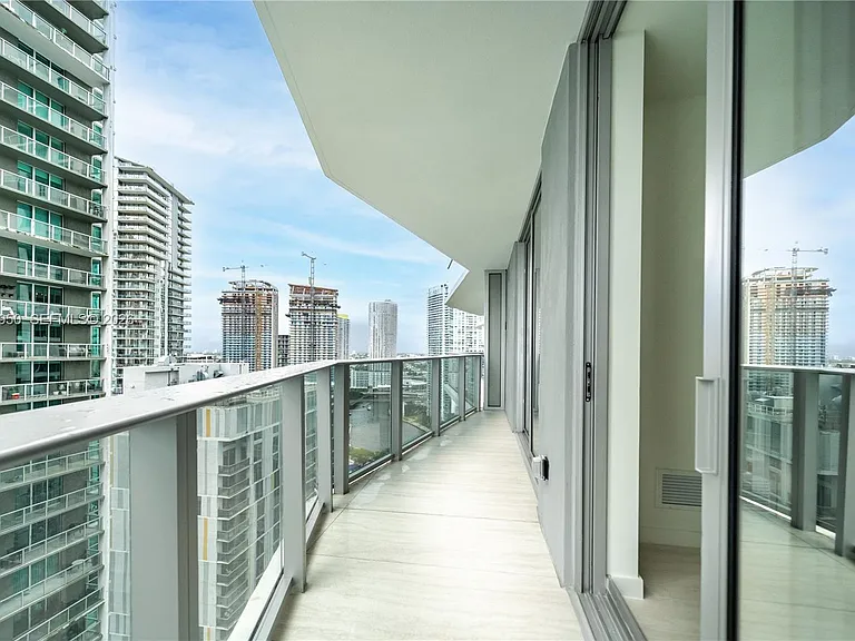 77 SE 5th St #2908 — Photo 49