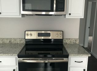 8306 Whitney Dr, White Settlement, TX 76108