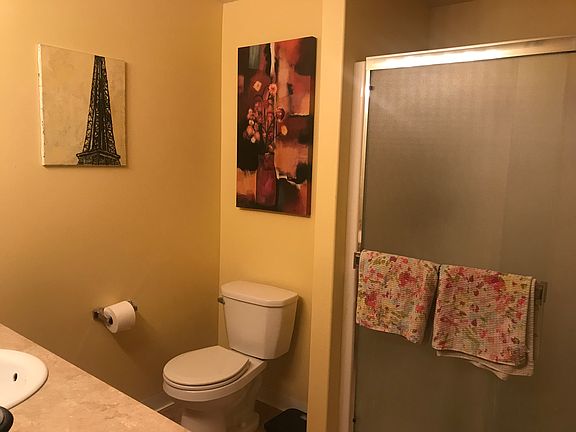 4th image of 7323 33rd Ave NE