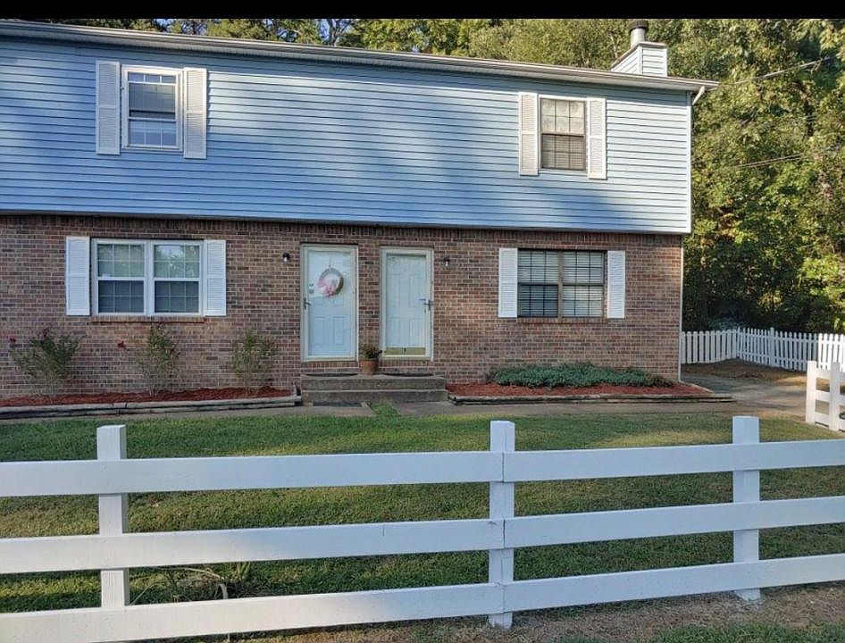 1st image of 3415 Beechwood Ln #A