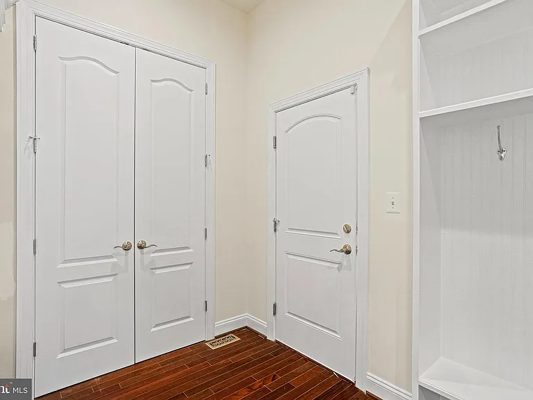 13551 Triadelphia Mill Rd — Photo 9