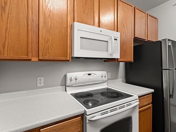 5th image of 1107 NE 5th Ln Unit 11