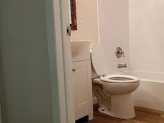 308 Woodlawn Ave #308 — Photo 6