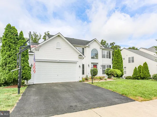 71 Riggs Rd, Fredericksburg, VA 22405