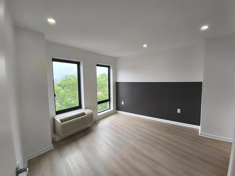 557 Market St #5AA — Photo 3
