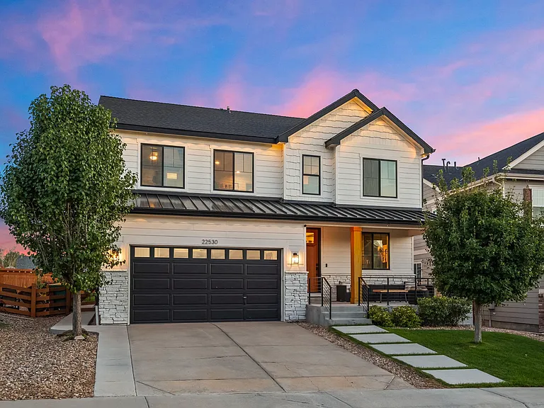 22530 E Bellewood Dr — Photo 2