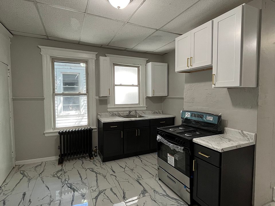 1st image of 69 Farley Ave #2L