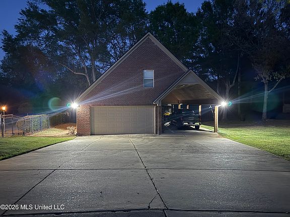 5th image of 1290 Robertson Rd