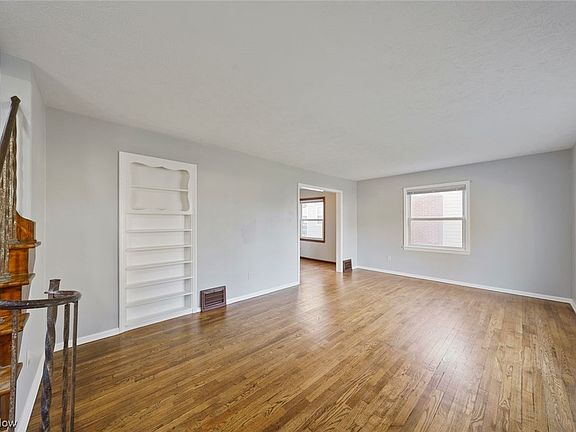 4th image of 431 Georgia Ave