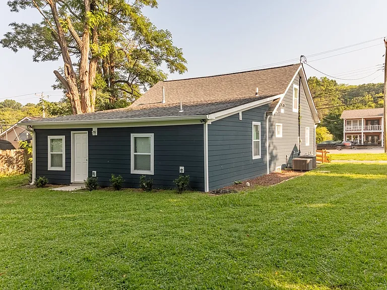 605 Hatcher Ln — Photo 22
