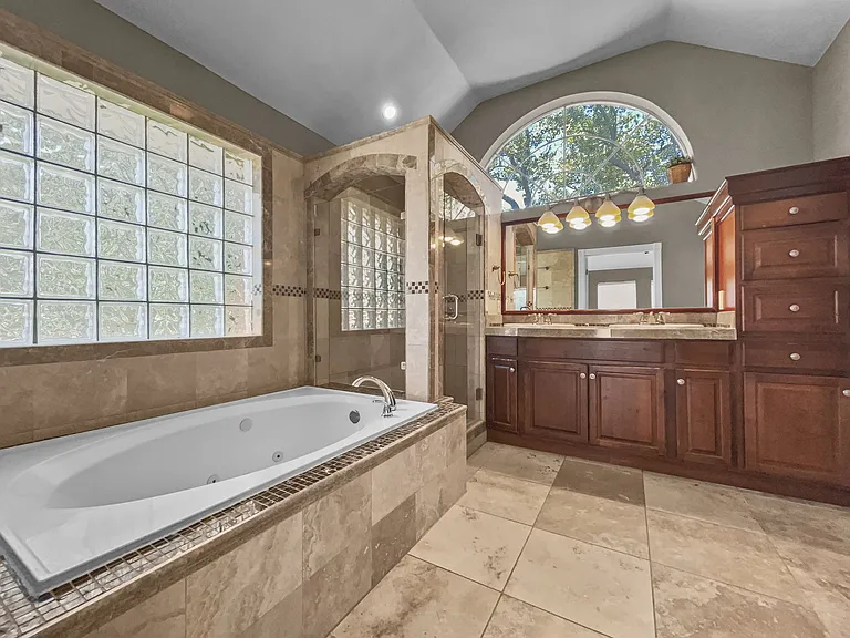 2132 Cliffside Dr — Photo 24