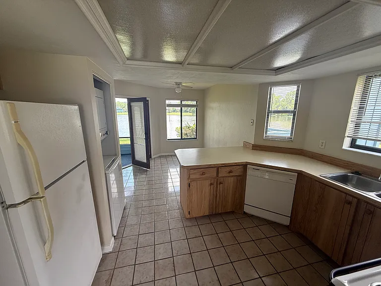 109 Blue Heron Dr — Photo 30