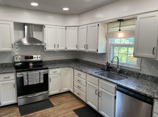230 Hawthorne Dr, Frankfort, KY 40601