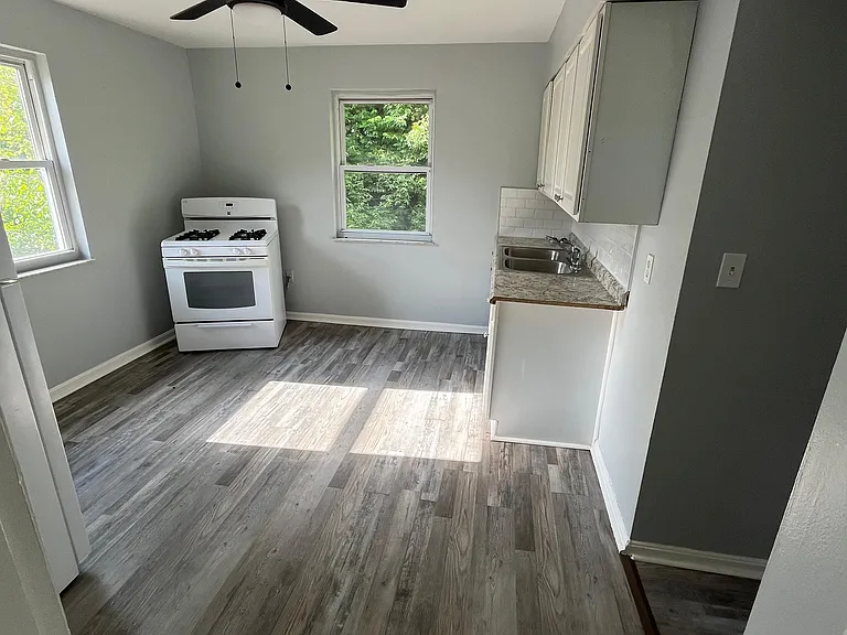2187 Westwood Northern Blvd — Photo 13