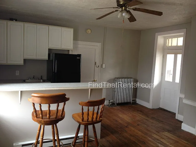 102 N Bedford St — Photo 3