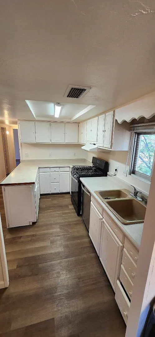 340 Andante Dr - A — Photo 1