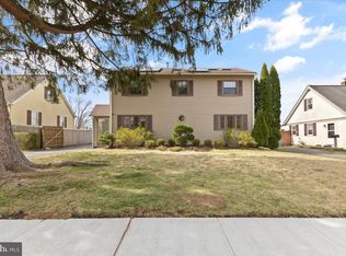 230 Candy Ln, Ambler, PA 19002