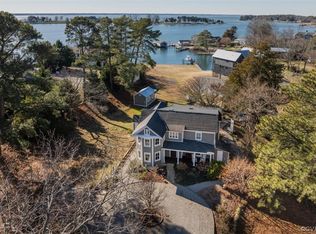 26 Galley Hook Dr, Irvington, VA 22480