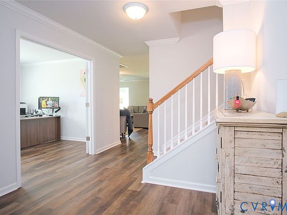 7th image of this home