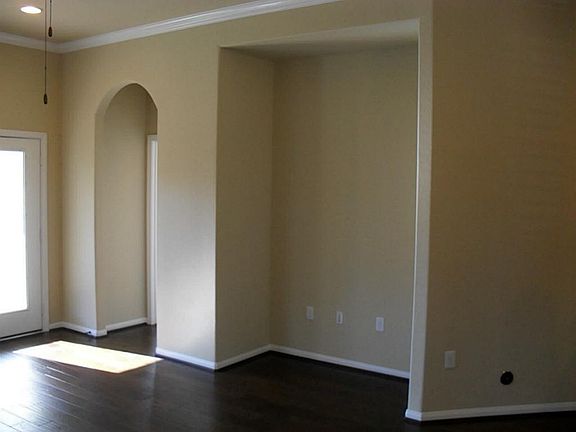 4th image of 1638 S Primavera Dr