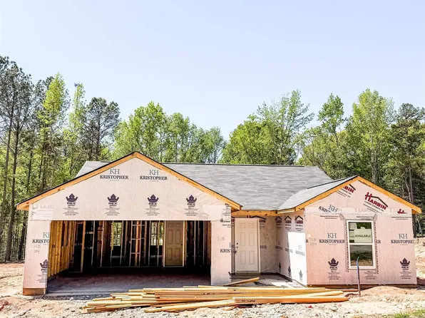 104 Heatherwood Dr, Gray Court, SC 29645