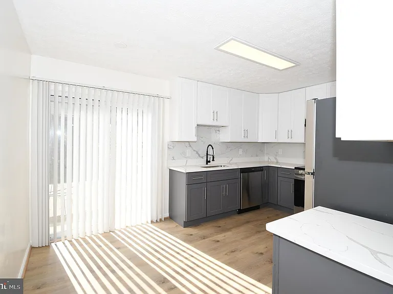 13246 Bayberry Dr #35 — Photo 9