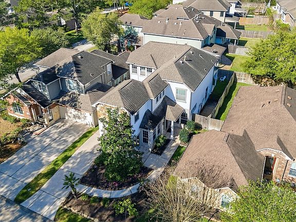 5th image of 31 Jadewing Ct