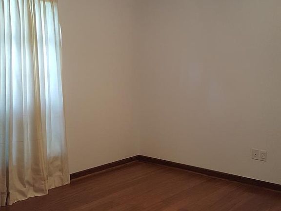 4th image of 107 Great Plains Dr